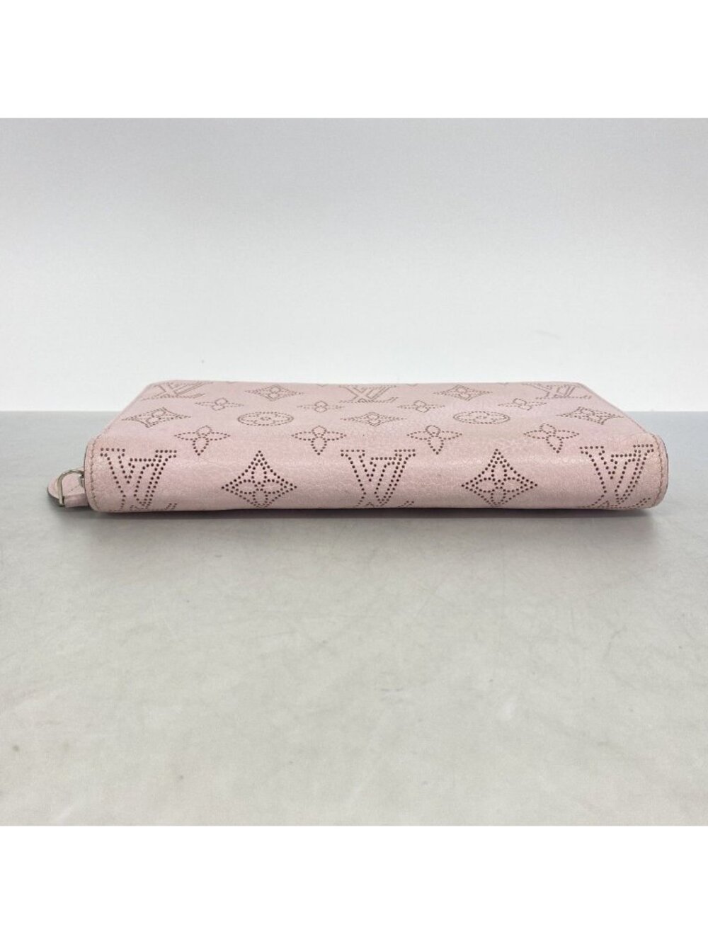 Louis Vuitton Wallet Mahina Zippy Gimo - Picture 2 of 9